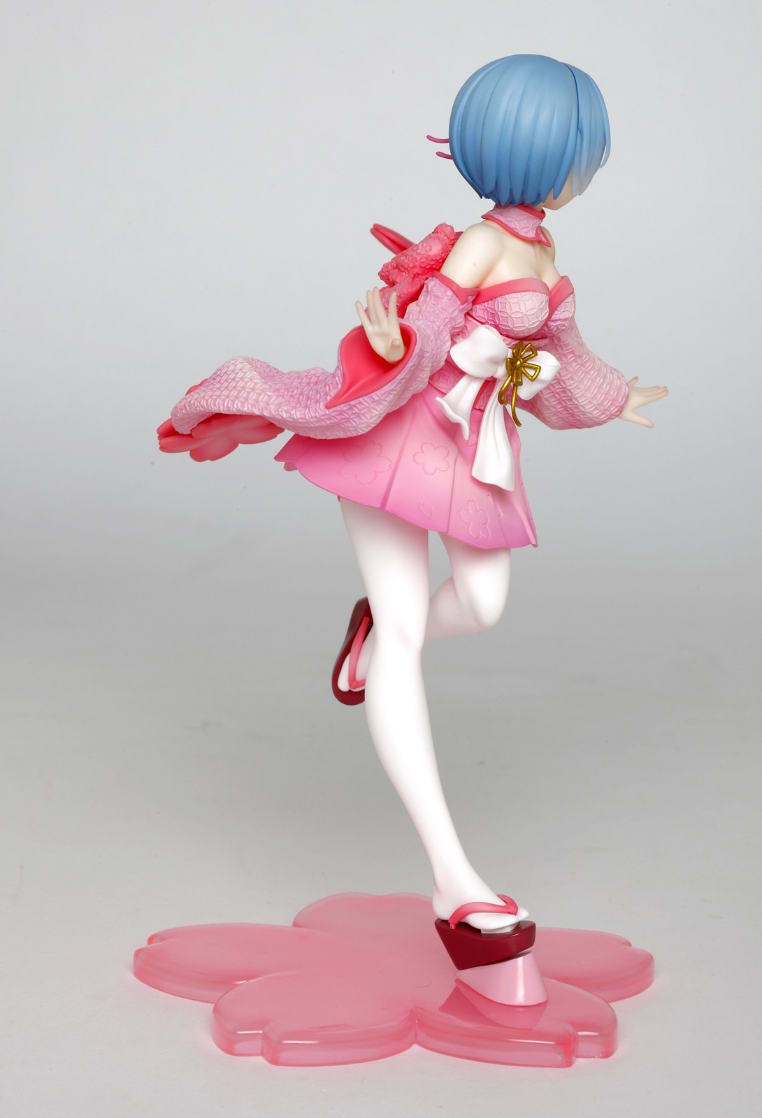 re zero rem sakura figure