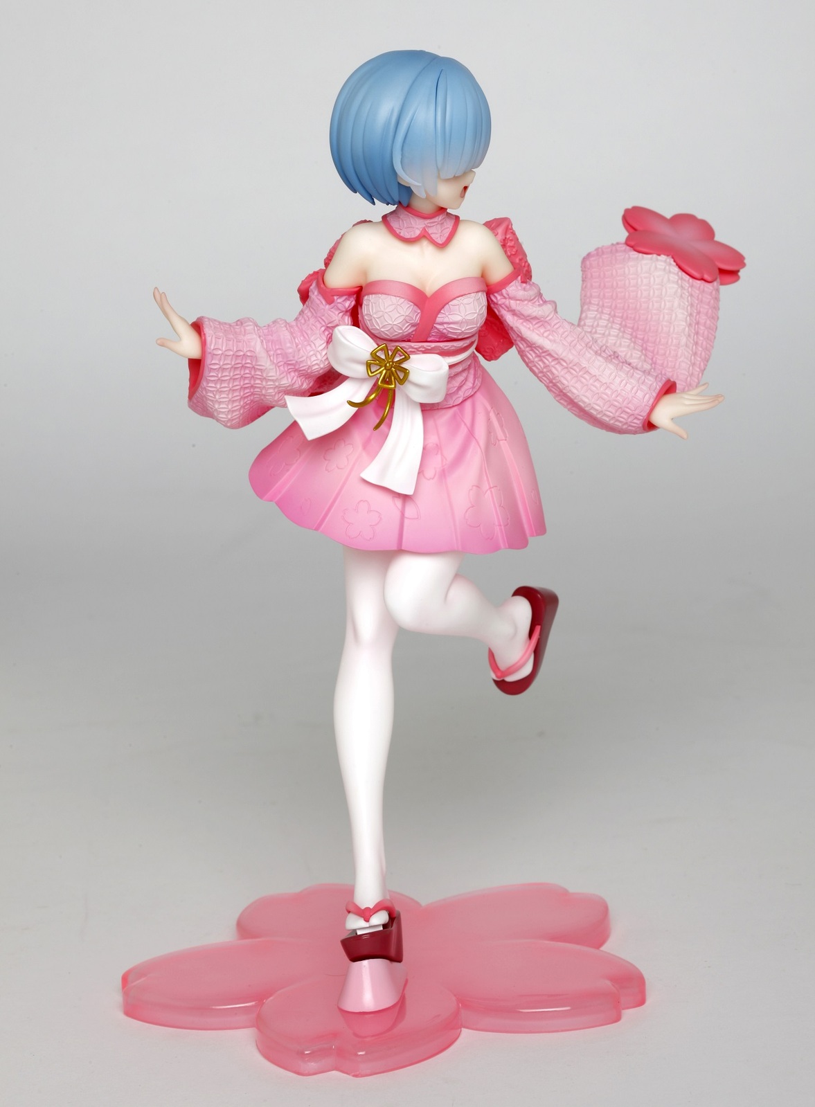 re zero rem sakura figure