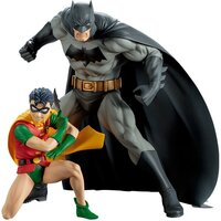 ARTFX+ DC Universe Batman 1/10 Scale Pre-Painted Figure: Batman & Robin 2 Pack