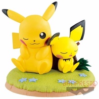 Pokemon Pichu and Pikachu Kutsurogi Time PVC