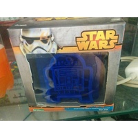 STAR WARS R2-D2 Pouch Sandwich Shaper